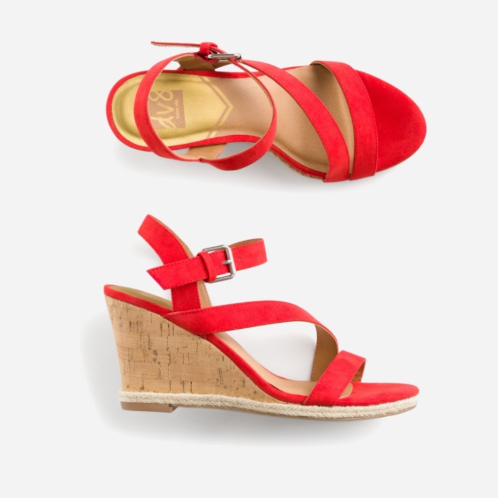 NWOT Pierra Strappy Wedge